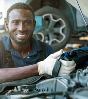 automotive mechanic technician using xentry